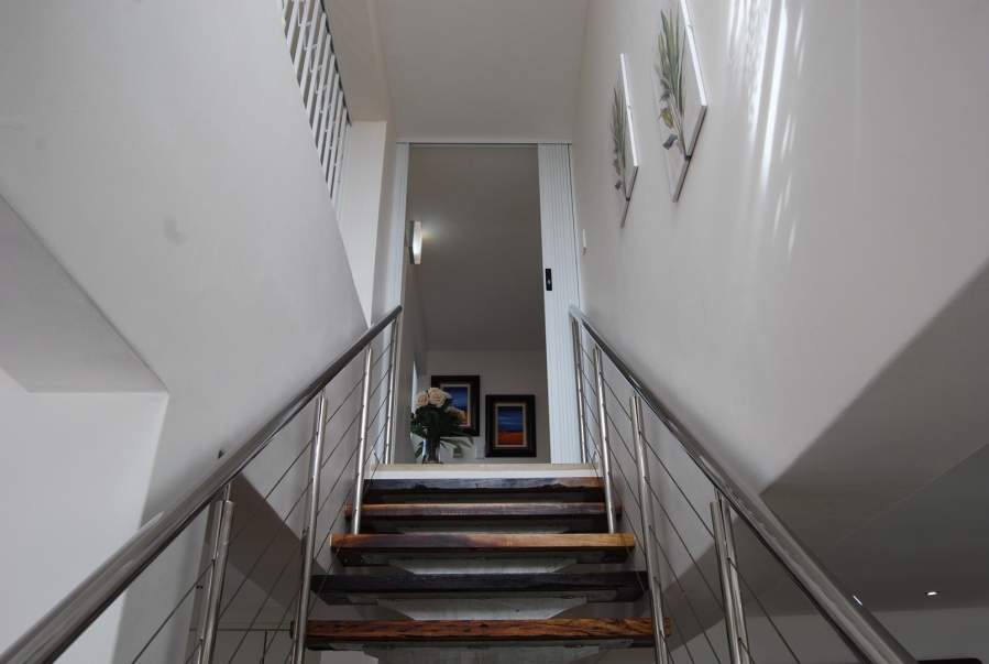5 Bedroom Property for Sale in Country Club Western Cape
